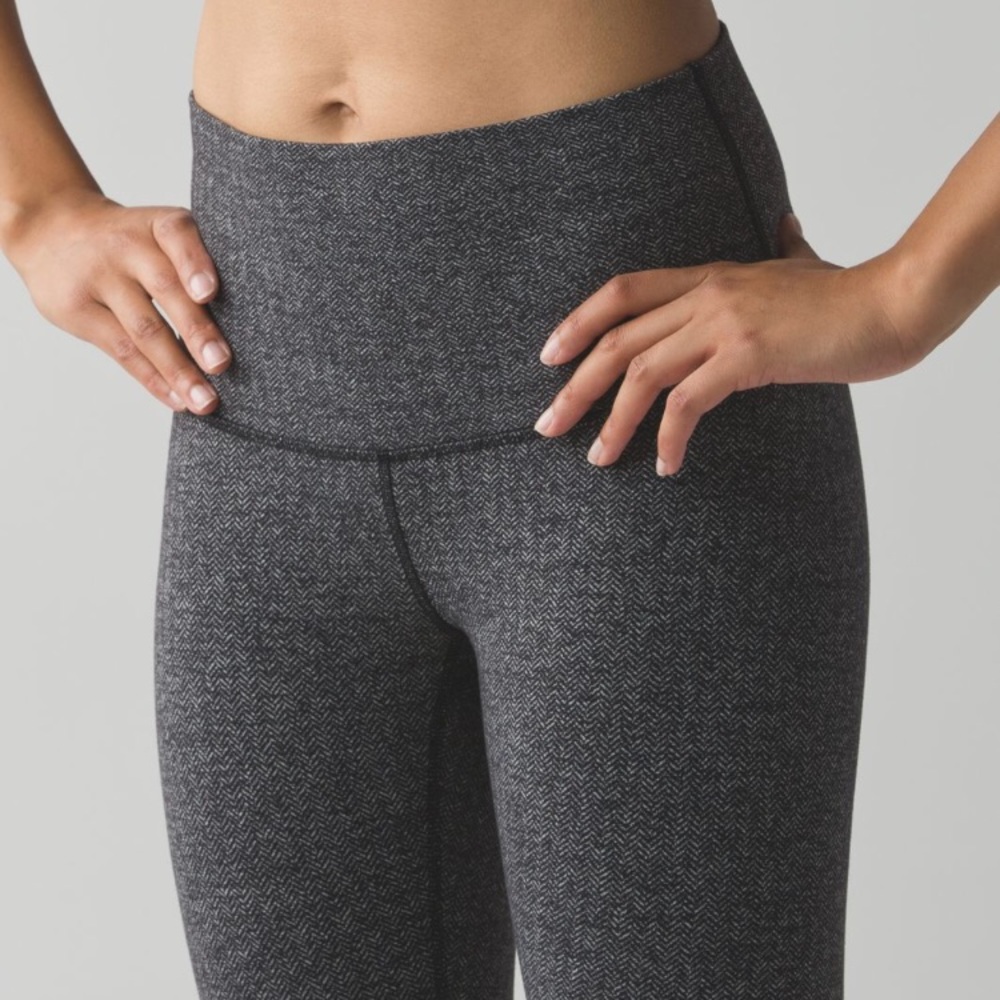 NWT Lululemon Wunder Under High Rise Pant size 6